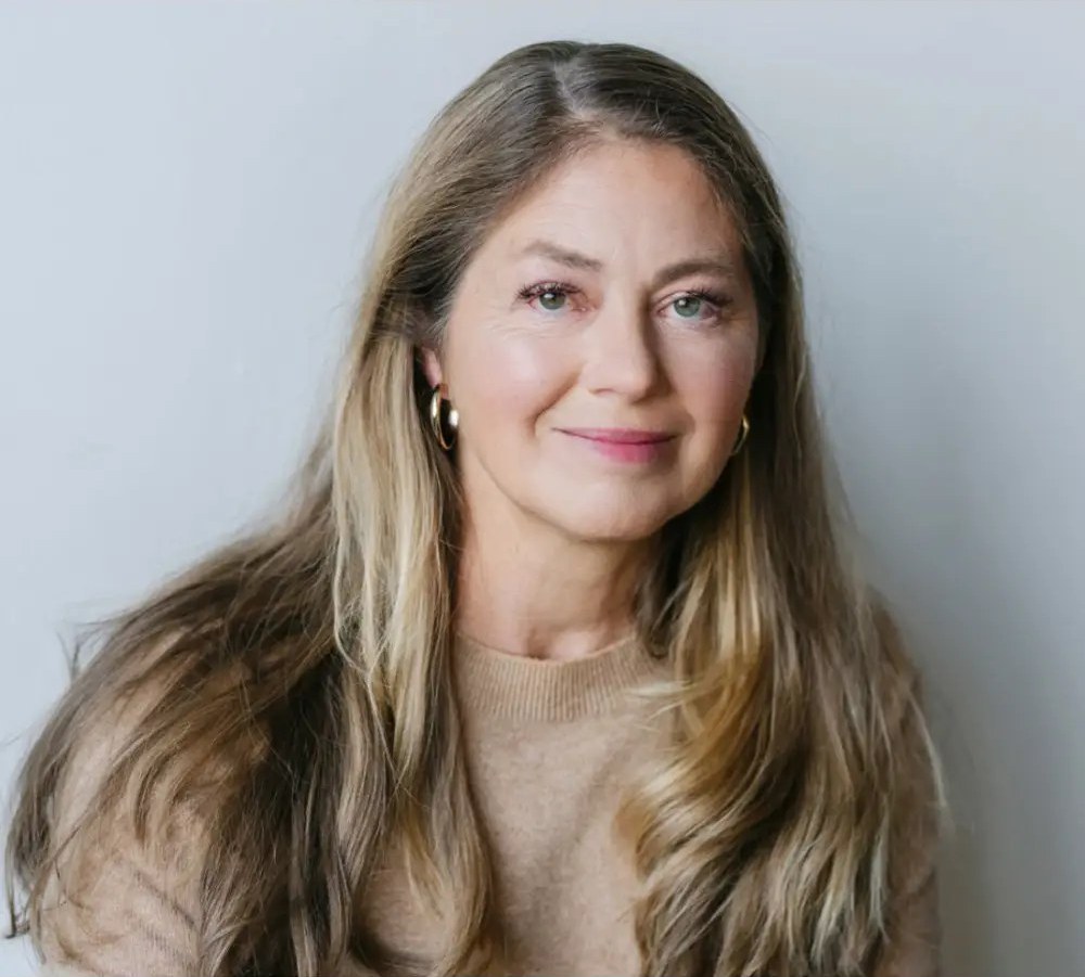 Elizabeth James